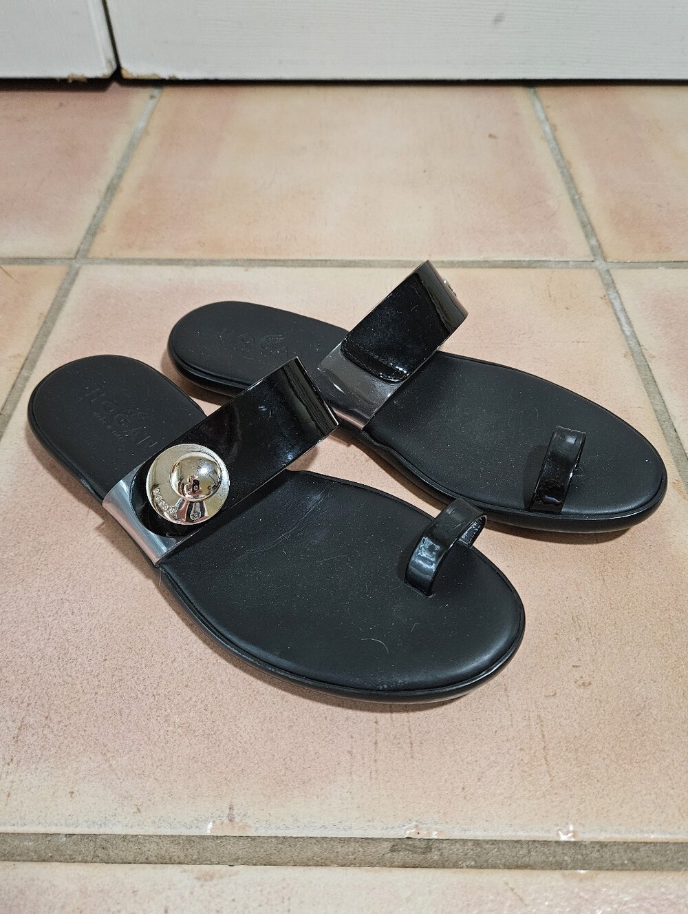 Hogan Black Patent Leather Toe Ring Slide Sandals